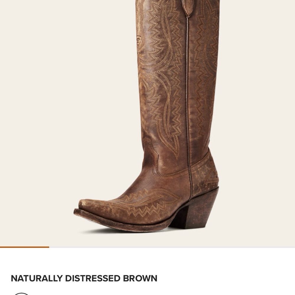 Ariat :Casanova X Toe Western Boot. Naturally Distressed Brown. Size 8